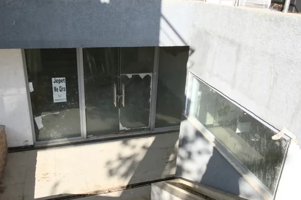 Ambient biznesi ne shitje 1+1 ne Lushnje - 105,000 Euro