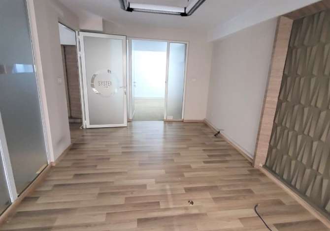 Ambient biznesi me qera 3+1 ne Tirane - 1,000 Euro
