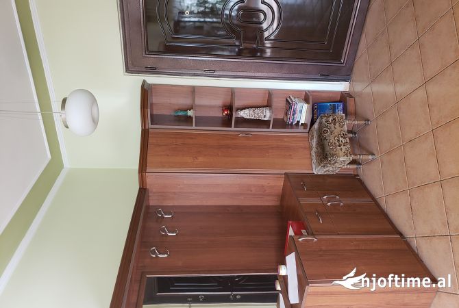 Shtepi me qera Apartament ne Tirane, 2+1, Mobilimi E mobiluar, Pagesa 60,000  Leke.