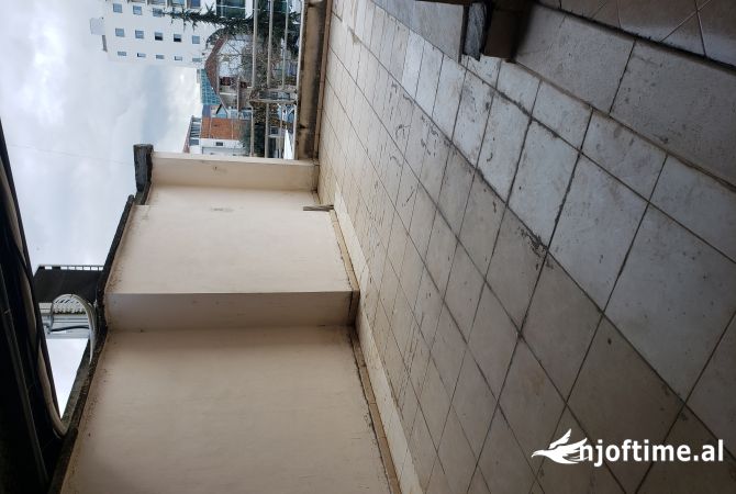 Shtepi me qera 2+1 ne Tirane - 480 Euro