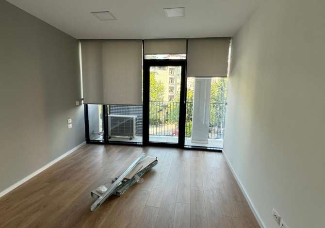 Ambient biznesi me qera 3+1 ne Tirane - 1,100 Euro