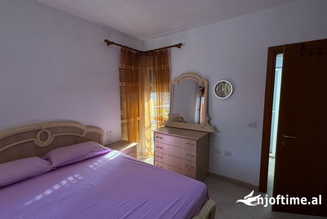 Shtepi me qera 2+1 ne Tirane - 700 Euro