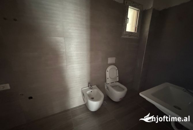 Shtepi ne shitje 2+1 ne Tirane - 170,000 Euro
