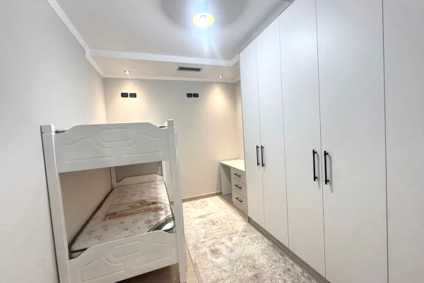 Shtepi me qera Apartament ne Tirane, 2+1, Mobilimi E mobiluar, Pagesa 550  Euro.