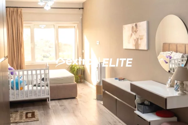 Shtepi ne shitje Apartament ne Tirane, 3+1, Mobilimi E mobiluar, Pagesa 335,000  Euro.