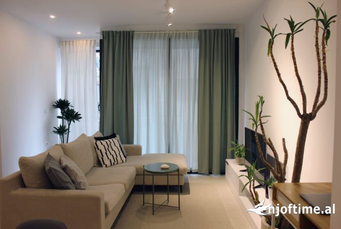 Shtepi me qera Apartament ne Tirane, 1+1, Mobilimi E mobiluar, Pagesa 650  Euro.