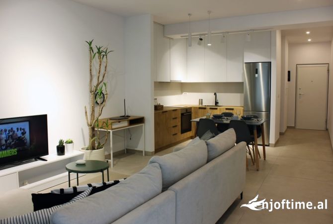 Shtepi me qera Apartament ne Tirane, 1+1, Mobilimi E mobiluar, Pagesa 650  Euro.