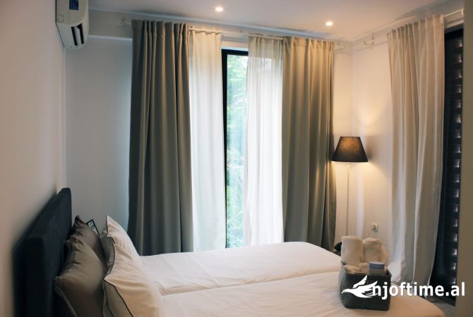 Shtepi me qera Apartament ne Tirane, 1+1, Mobilimi E mobiluar, Pagesa 650  Euro.