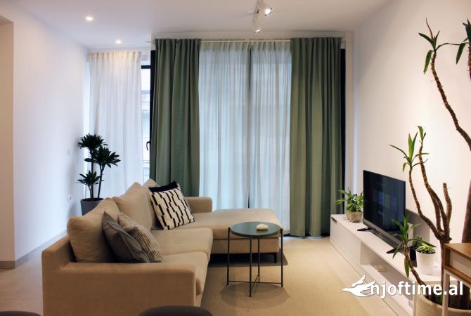 Shtepi me qera Apartament ne Tirane, 1+1, Mobilimi E mobiluar, Pagesa 650  Euro.