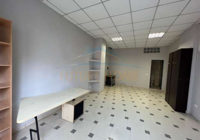Business Property for Rent 1+1 in Durres - 175 Euro