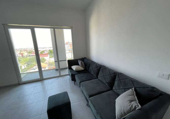 Shtepi me qera Apartament ne Tirane, 2+1, Mobilimi Pjeserisht e mobiluar, Pagesa 300  Euro.