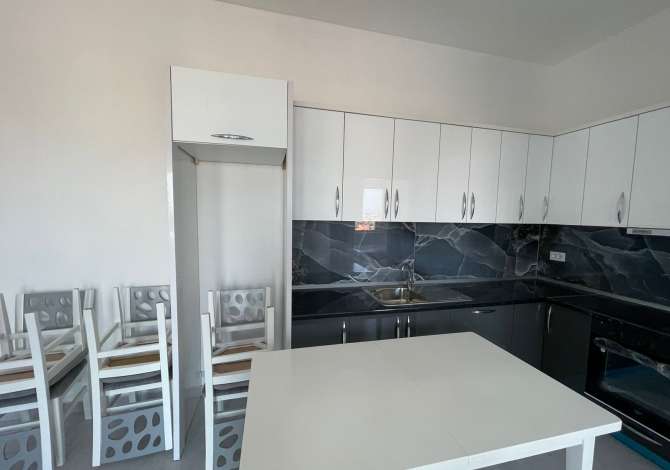 Shtepi me qera 2+1 ne Tirane - 300 Euro