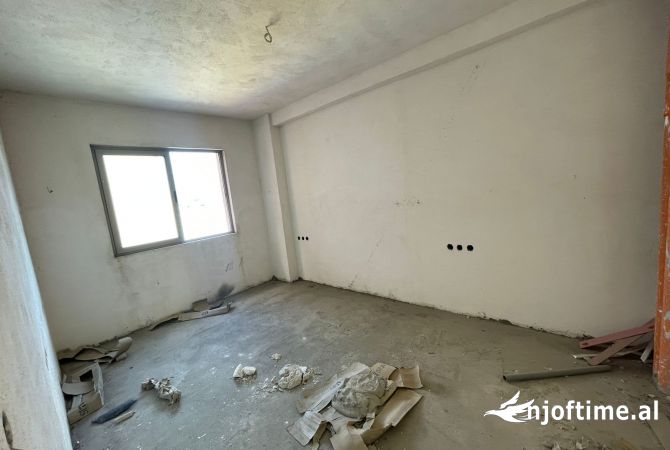 Shtepi ne shitje 2+1 ne Tirane - 100,000 Euro