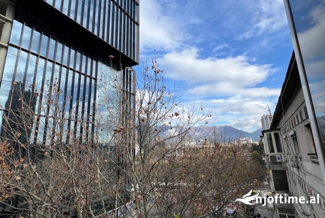 Shtepi me qera 2+1 ne Tirane - 800 Euro