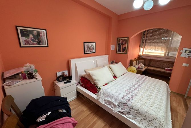 Shtepi me qera Apartament ne Tirane, 2+1, Mobilimi E mobiluar, Pagesa 600  Euro.