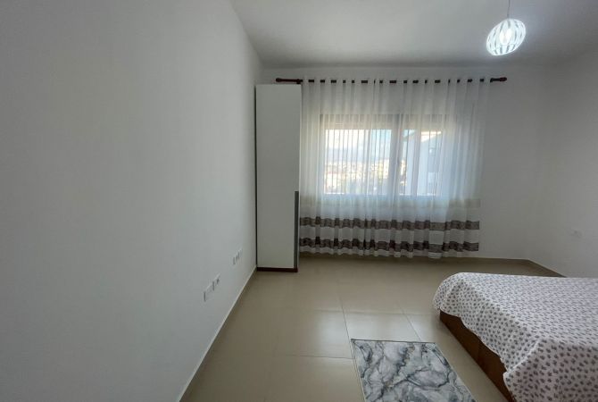 Shtepi me qera Apartament ne Tirane, 2+1, Mobilimi E mobiluar, Pagesa 35,000  Leke.