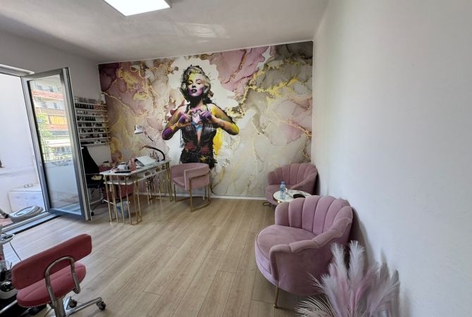 Jepet me qera Ambient Biznesi 2+1 tek Rruga Kavajes ( Perball Square 21 )