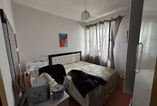 Shtepi me qera 2+1 ne Tirane - 300 Euro