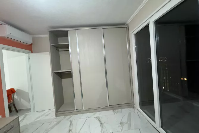 Shtepi me qera Apartament ne Tirane, 1+1, Mobilimi E mobiluar, Pagesa 550  Euro.