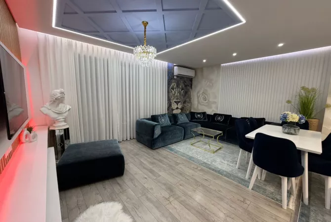 Shtepi ne shitje Apartament ne Tirane, 2+1, Mobilimi E mobiluar, Pagesa 160,000  Euro.