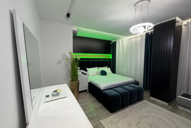 Shtepi ne shitje Apartament ne Tirane, 2+1, Mobilimi E mobiluar, Pagesa 160,000  Euro.