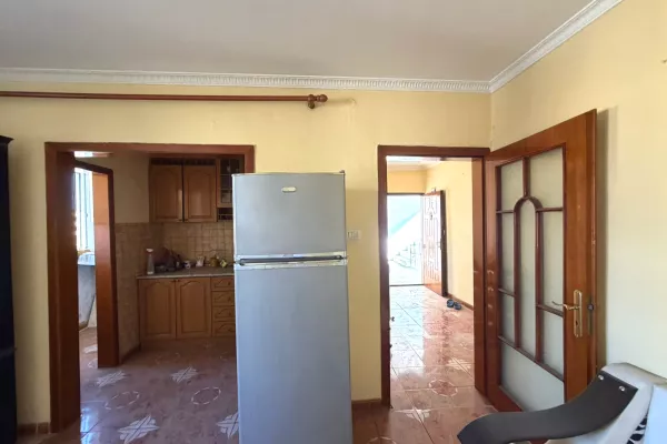 Shtepi ne shitje 2+1 ne Tirane - 100,000 Euro