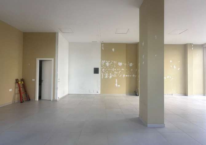 Ambient biznesi me qera 1+1 ne Tirane - 800 Euro