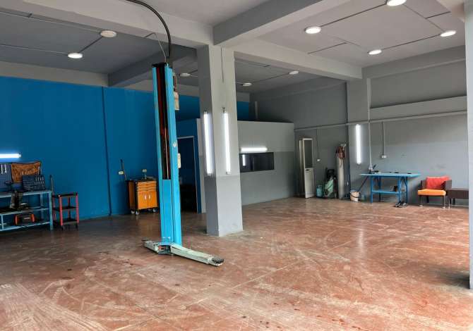 Ambient biznesi me qera 4+1 ne Tirane - 100,000 Leke