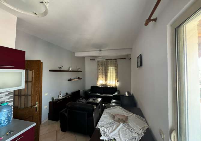 Shtepi me qera 2+1 ne Tirane - 500 Euro