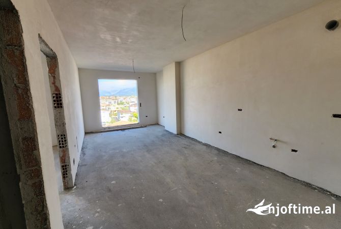 Shtepi ne shitje 1+1 ne Tirane - 76,000 Euro