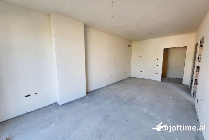 Shtepi ne shitje 1+1 ne Tirane - 76,000 Euro
