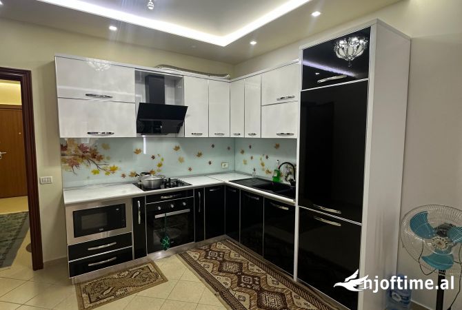 Shtepi me qera 2+1 ne Tirane - 600 Euro