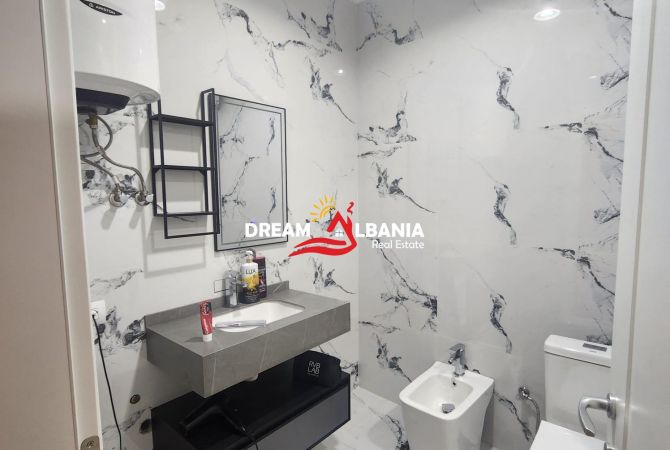 Shtepi ne shitje 2+1 ne Tirane - 250,000 Euro