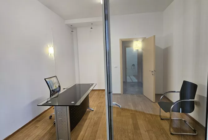 Business Property for Rent 3+1 in Tirana - 1,800 Euro