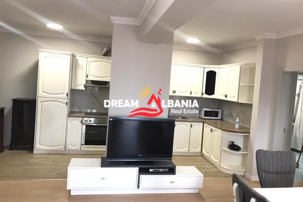 Casa in affitto 3+1 a Tirana - 1,000 Euro