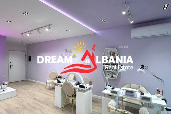 Ambiente Commerciale in Affitto 1+1 a Tirana - 600 Euro