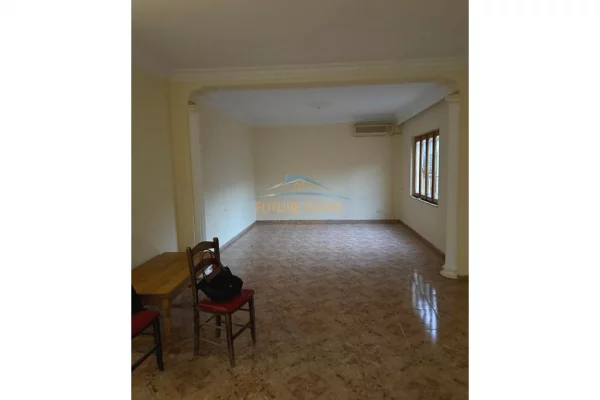 Ambient biznesi me qera 5+1 ne Tirane - 2,000 Euro