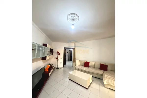 Shtepi me qera 2+1 ne Tirane - 550 Euro