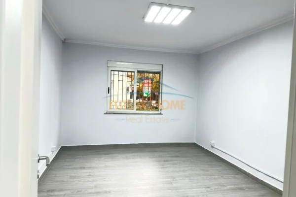 Business Property for Rent 3+1 in Tirana - 800 Euro
