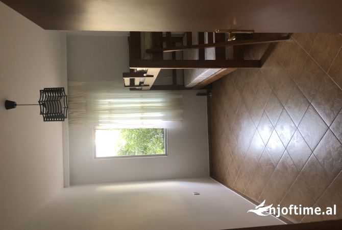 Shtepi me qera 2+1 ne Tirane - 500 Euro