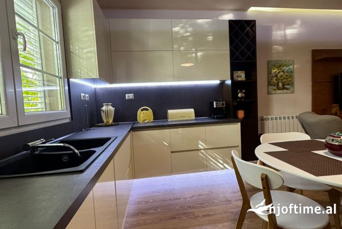 Apartment for rent in Tirana 2+1, Furnished