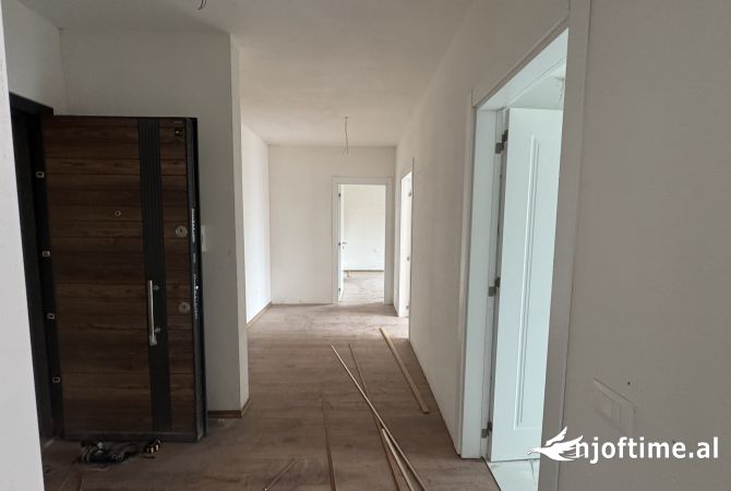 Shtepi ne shitje 2+1 ne Tirane - 175,000 Euro
