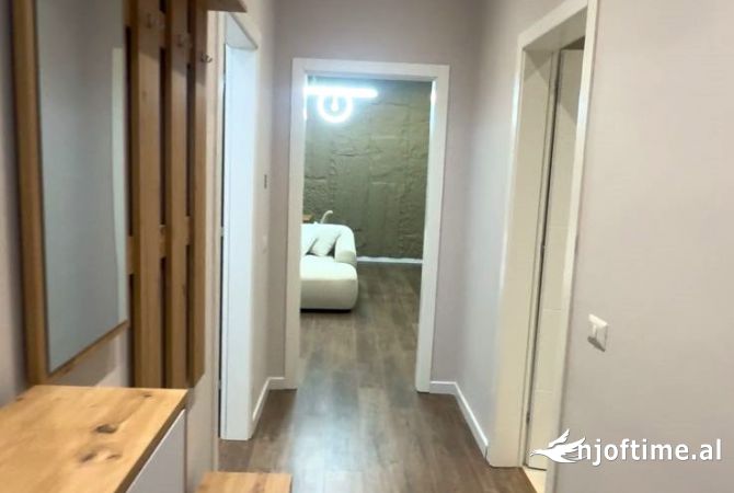 Shtepi me qera 1+1 ne Tirane - 650 Euro