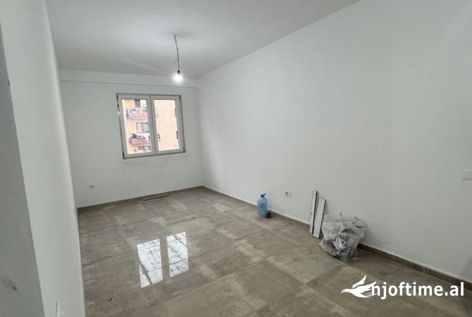 Shtepi ne shitje 2+1 ne Tirane - 129,000 Euro