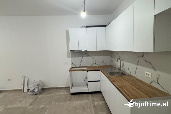 Shtepi ne shitje 2+1 ne Tirane - 129,000 Euro