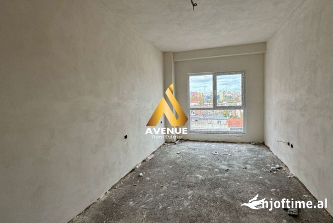 Shtepi ne shitje Apartament ne Tirane, 2+1, Mobilimi Bosh, pa mobiluar, Pagesa 188,000  Euro.