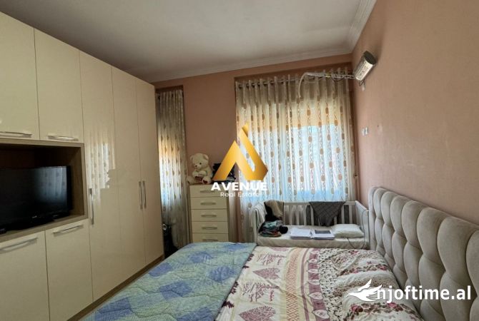 Shtepi ne shitje Apartament ne Tirane, 3+1, Mobilimi E mobiluar, Pagesa 186,000  Euro.