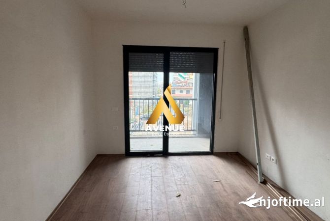 Shtepi ne shitje Apartament ne Tirane, 2+1, Mobilimi Bosh, pa mobiluar, Pagesa 186,300  Euro.