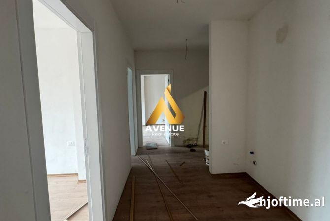 Shtepi ne shitje Apartament ne Tirane, 2+1, Mobilimi Bosh, pa mobiluar, Pagesa 186,300  Euro.