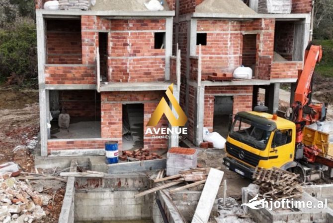 Luxury villas for sale in Himara 3+1, In Part